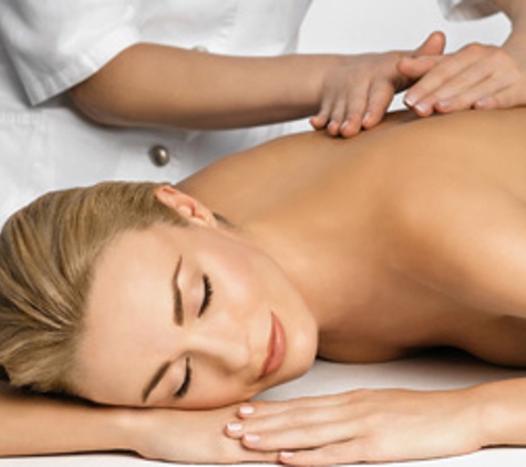 Accredited Advanced Bowen Therapist Leigh Woodward