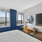 Holiday Inn Express & Suites Chicago West - Oak Park by IHG