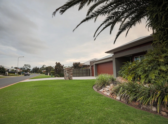 Clive Berghofer Land Sales - Wilsonton, QLD