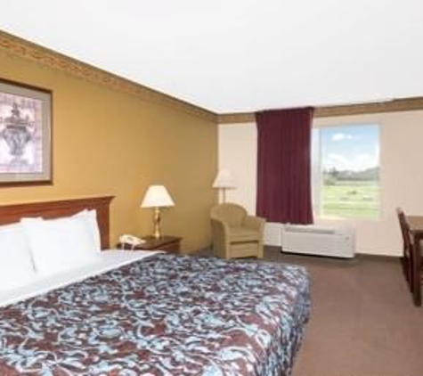 Days Inn & Suites by Wyndham Pocahontas - Pocahontas, AR