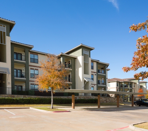 The Greens of Fossil Lake Apartments