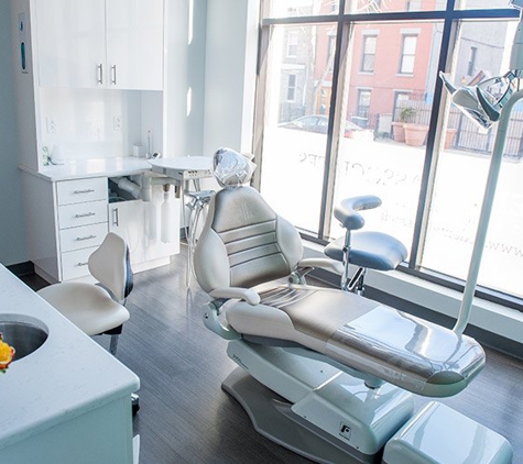 Long Island City (LIC) Dental Associates - Long Island City, NY