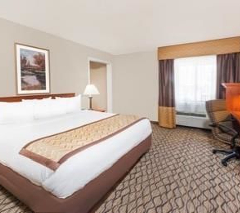 Baymont Inn & Suites - Grand Rapids, MI