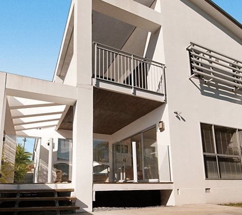 Sunshine Coast Painters. Outdoor Painting