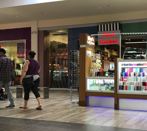 Hemet  Valley Mall - Hemet, CA