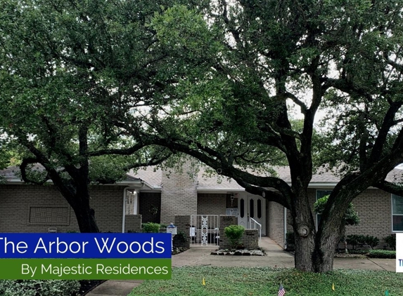 The Arbor Woods by Majestic Residences - Dallas, TX