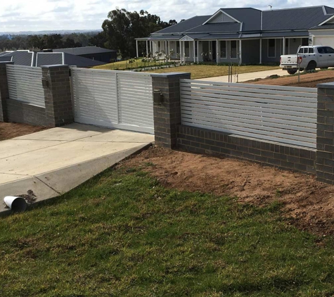 JJ'S FENCING AND GATES - Lake Albert, NSW