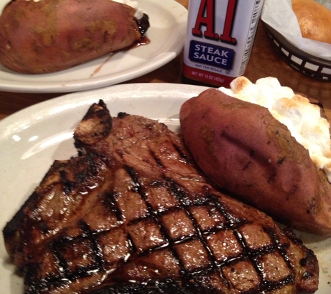 Texas Roadhouse - Aurora, CO