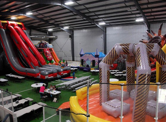 Triple Crown Family Fun Center - Chillicothe, OH