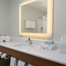Holiday Inn Express & Suites Magnolia-Lake Columbia by IHG - Hotels