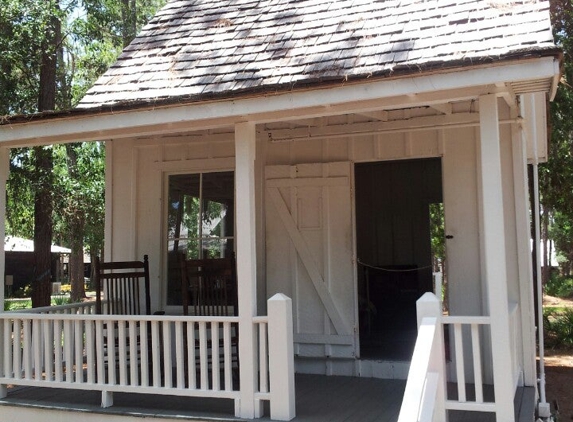 Heritage Village Gift Shop - Largo, FL