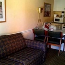 Nashville Airport Inn & Suites