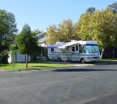 Big Oak Mobile Home Park - Oakley, CA