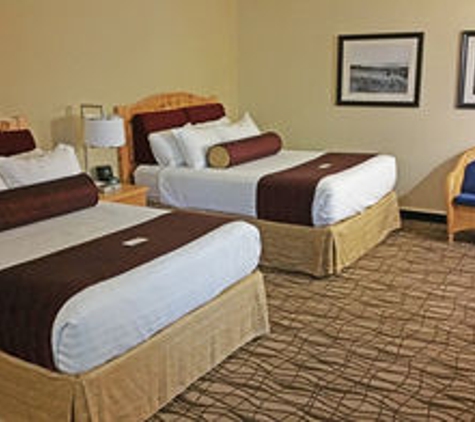 Cherry Tree Inn & Suites - Traverse City, MI