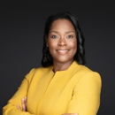 Yevette Lynn Photography - Portrait Photographers