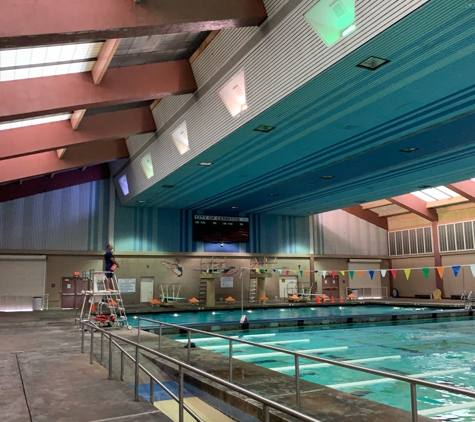Cerritos Swim Center - Cerritos, CA