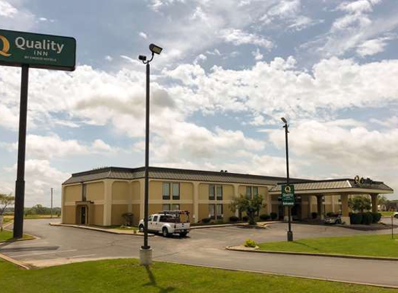 Quality Inn - Perryville, MO