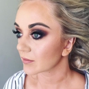 Fabulash Beauty Lounge - Beauty Salons