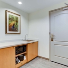 Hampton Inn & Suites Manchester