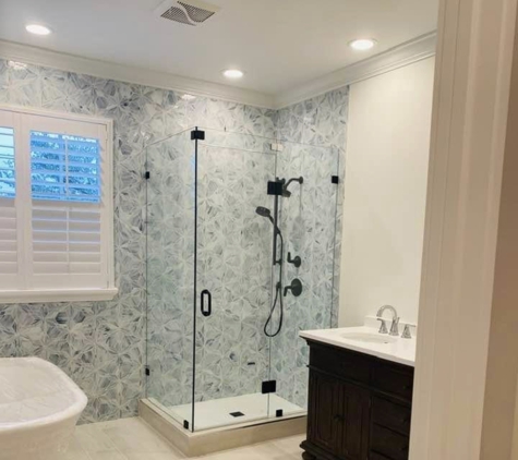 Sergio Glass and Mirror LLC Frameless Shower Doors - Wellington, FL