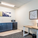 Spark by Hilton Madison Central - Hotels
