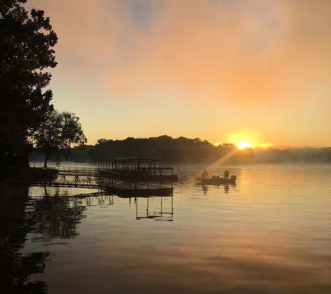 Lakeview Resort - Lake of the Ozarks - Sunrise Beach, MO