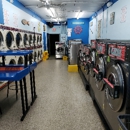 coin laundry ''Boca Laundrymax'' - Laundromats