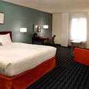 Fairfield Inn & Suites - Hotels