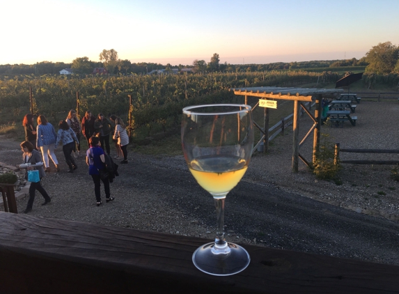 Kosicek Vineyards - Geneva, OH