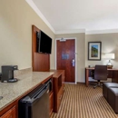 Comfort Suites Visalia-Convention Center - Motels