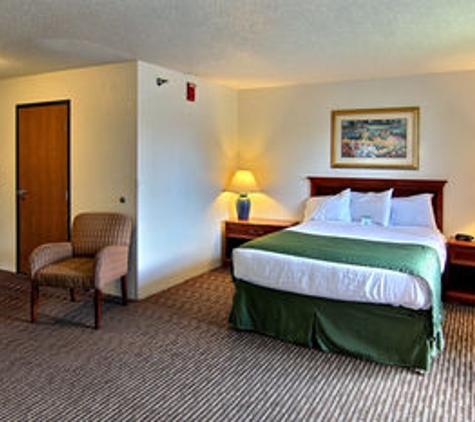 Days Inn - Traverse City, MI