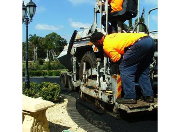 Centre Line Paving