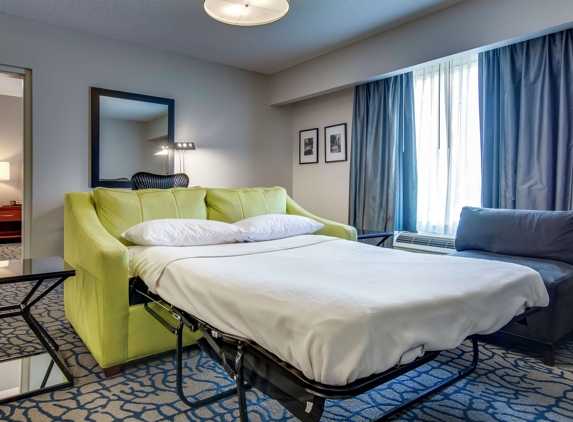 Hilton Garden Inn Louisville Northeast - Louisville, KY