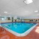 Quality Inn & Suites Wellington-Fort Collins - Motels