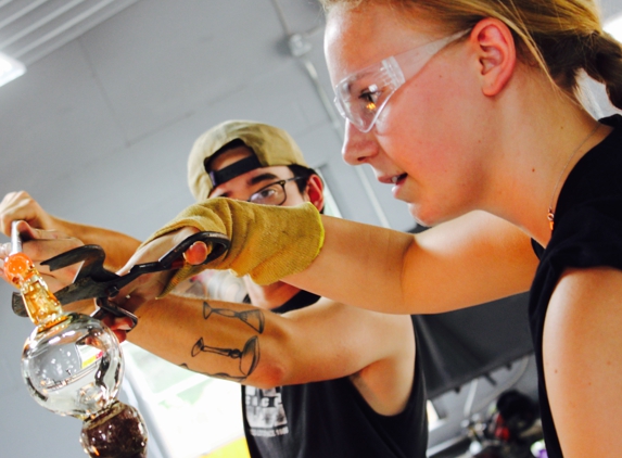 Hot Glass Art Center - Marlborough, NH