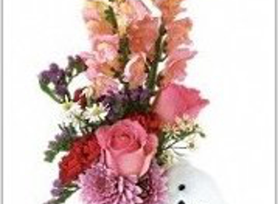 Colonial Florist - Suffern, NY