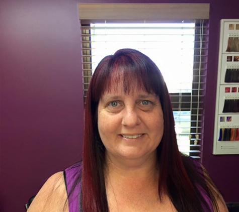 Marnie's Hair - Woree, QLD
