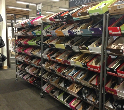 DSW Designer Shoe Warehouse - Sacramento, CA