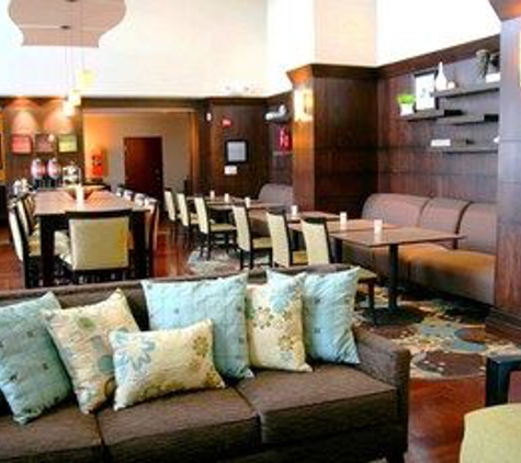 Hampton Inn & Suites Detroit-Canton - Canton, MI