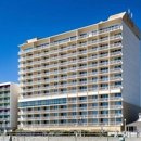 Comfort Suites Beachfront - Motels