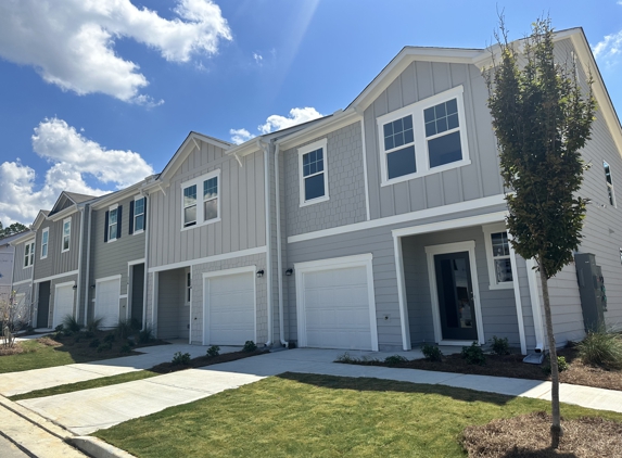 Chestnut Grove by Starlight Homes - Douglasville, GA