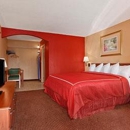 Days Inn by Wyndham Kansas City - Motels