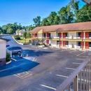 Days Inn by Wyndham Downtown Aiken - Motels