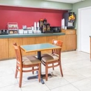 Super 8 by Wyndham Elgin - Hotels