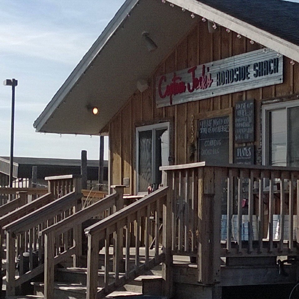 Captain Jacks Roadside Shack - Easthampton, MA 01027