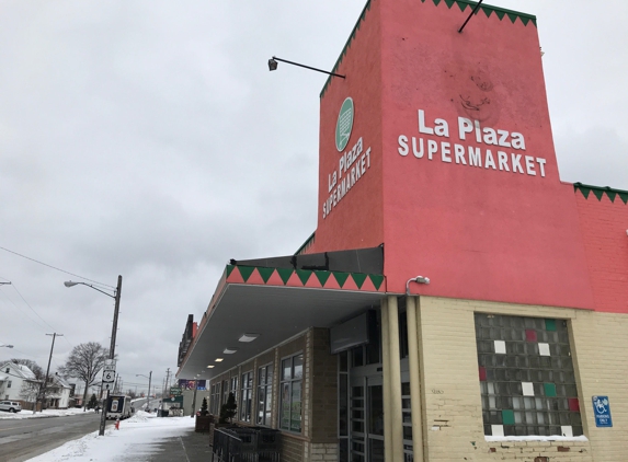 La Plaza Supermarket - Lakewood, OH