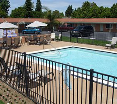 Tri-Valley Inn & Suites - Pleasanton, CA