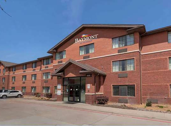 Baymont Inn & Suites - Bedford, TX