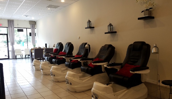 Polish & Blink Nails & Lash Studio - Houston, TX