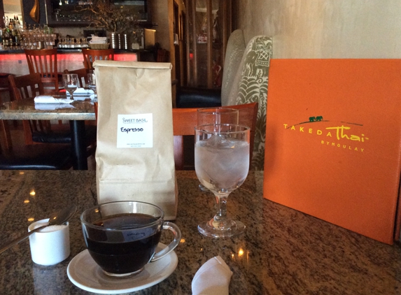 Takeda Thai by Moulay - Paradise Valley, AZ. Smooth espresso coffee served at Takeda Thai By Moulay beans from sweeet Basil Goormetware and cooking school.
Chef Moulay